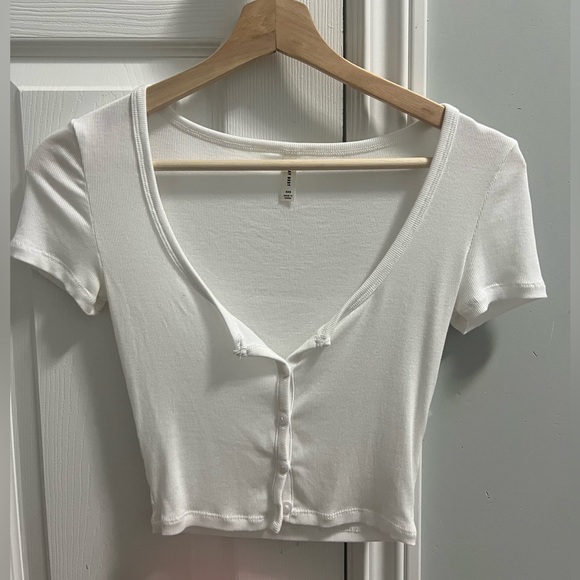 Sunday Best Holly Top - Picture 4 of 5